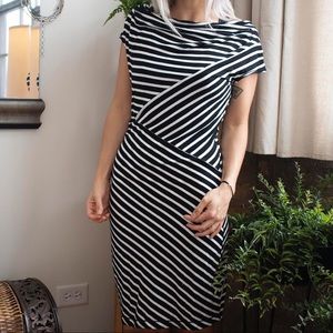 *NWT* Midi Dress - B&W Striped